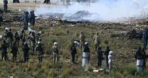 La Nación / Bolivia: accidente de avión militar que transportaba billetes deja 20 muertos