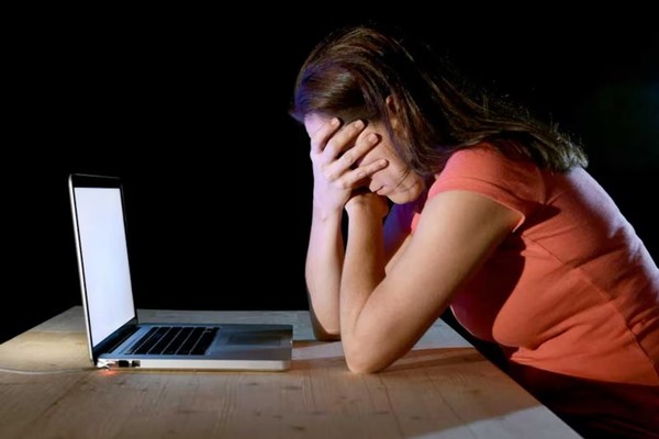 Informe documenta hostigamiento a mujeres periodistas en entornos digitales | Unicanal