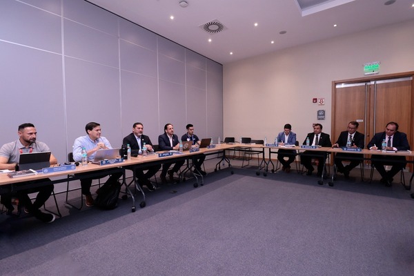 Con el propósito de afianzar la educación en el deporte