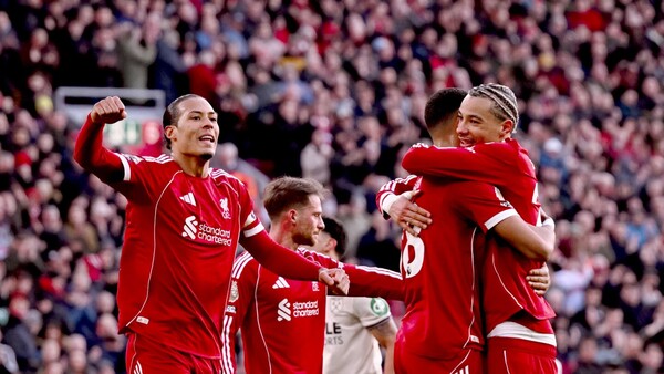 Liverpool empuja por la Champions