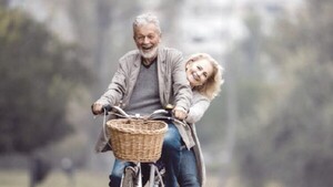 “No quieren que tenga pareja porque dicen que ya soy abuela”