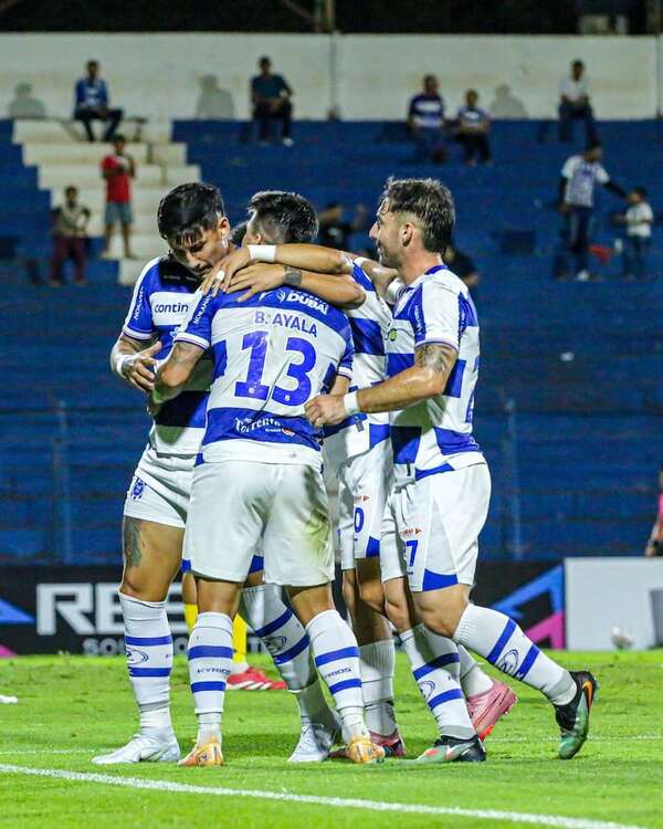 2 de Mayo 1-Trinidense 0: El Gallo vuelve a cantar - Fútbol - ABC Color
