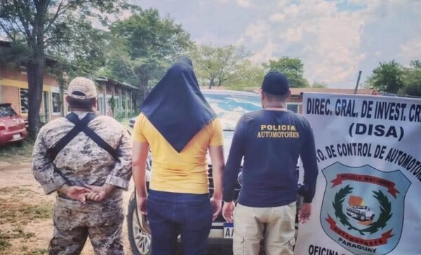 Investigan a un suboficial policial: en Villa Hayes, cayó con una camioneta clonada