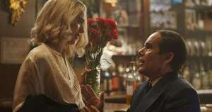 La Nación / Ethan Hawke: la magia de “Blue Moon” es “como montar en bicicleta”