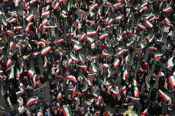 El presidente iraní, el jefe del Poder judicial y un jurista asumen el liderazgo de Irán - Mundo - ABC Color