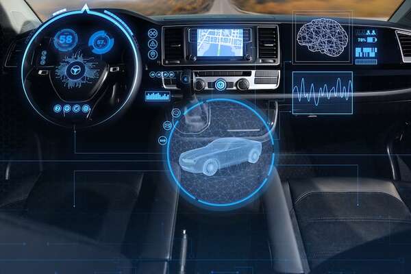 Los vehículos de hoy y su “copiloto invisible”   - ABC Revista - ABC Color