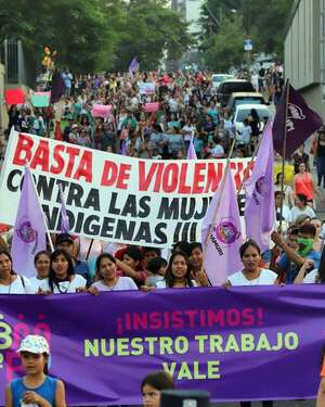 Mujeres ganan casi 30% menos - Económico - ABC Color