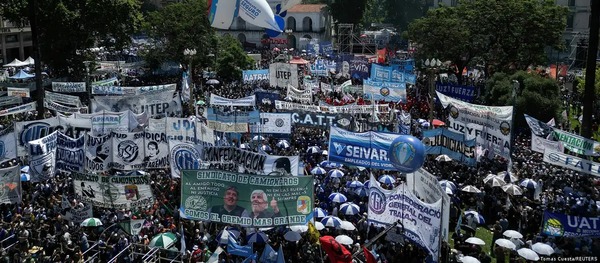 Congreso argentino aprueba reforma laboral impulsada por Milei
