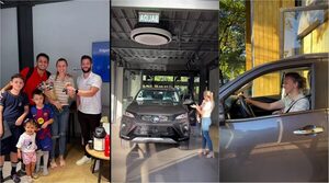 Popular / (VIDEO) ¡Exmodelo ligó flor de camioneta por su aniversario de bodas!