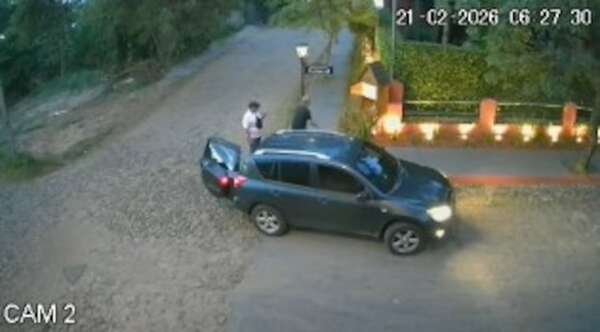 La Policía busca identificar a ladrones que vaciaron la biblioteca callejera de San Bernardino | Unicanal