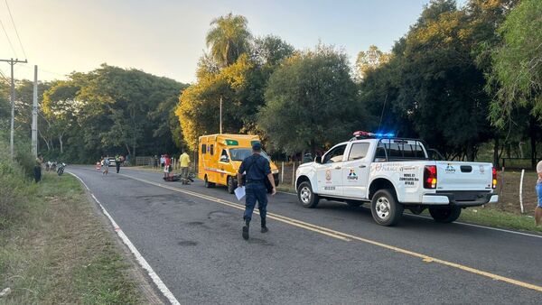 Hombre pierde la vida tras caer de su motocicleta en Ayolas