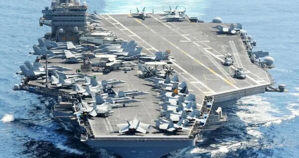 Cuatro mísiles iraníes alcanzaron el portaaviones Abraham Lincoln, según agencia iraní