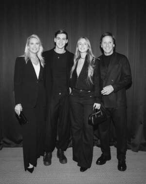 Valeria Mazza, feliz al ver desfilar a su hijo Benicio para Armani - Gente - ABC Color