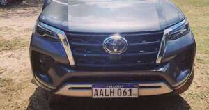 Diario HOY | Dos policías fueron detenidos con lujosas camionetas robadas en el Chaco