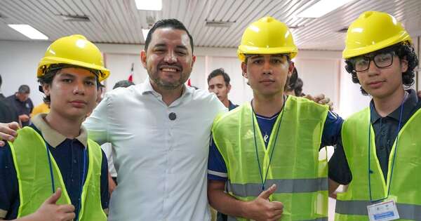 La Nación / Comuna de Asunción impulsa oportunidades para jóvenes con las becas de la Escuela Taller