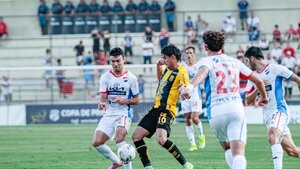 Nacional vuelve a frenarse y se aleja de la punta