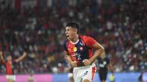 Cerro Porteño gana y se mantiene en la pelea