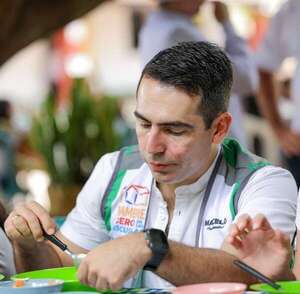 Hambre Cero: Proveedoras admiten presiones políticas para contratar a cocineras - Nacionales - ABC Color