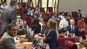 Reinicia periodo parlamentario con varios temas candentes en espera