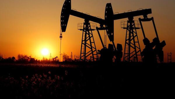 Prevén suba en precios del petróleo ante el conflicto en Oriente Medio