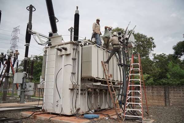 Vaciamiento de ANDE e inminente tarifazo denunciarán ante la CGR - Economía - ABC Color