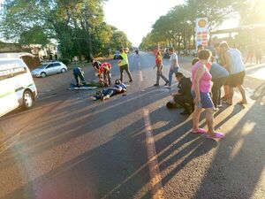 Choque entre dos motocicletas deja tres heridos en la Ruta PY06 en Bella Vista