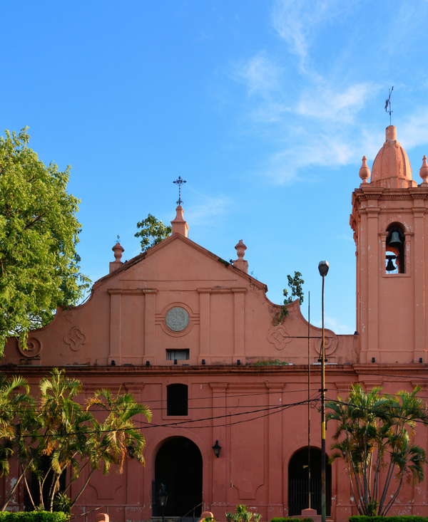 Inicio de semana con ambiente muy caluroso y aumento de inestabilidad