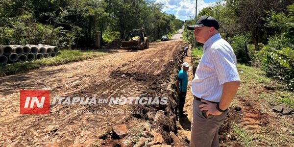 MUNICIPALIDAD DE SAN JUAN DEL PARANÁ EJECUTA OBRAS VIALES EN LOMAS DEL SUR