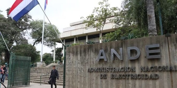 Presentarán a la CGR denuncia contra la ANDE por “regalar la energía” - Portal Digital Cáritas Universidad Católica