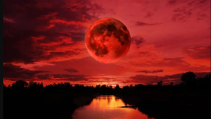 ¡Atentis, madrugadores! Llega la primera Luna Roja del año