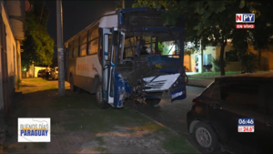 Bache en Avda. Artigas habría provocado un violento accidente en Asunción