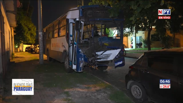 Bache en Avda. Artigas habría provocado un violento accidente en Asunción