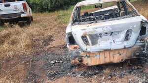 Policía halla incinerado un tercer vehículo tras asalto a banco en Naranjal