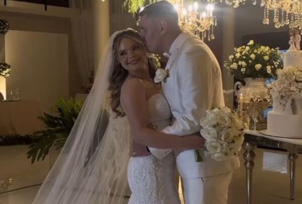 Popular / Ex de Cecilio Domínguez y mamá de su hijo, atrapada en medio de la guerra