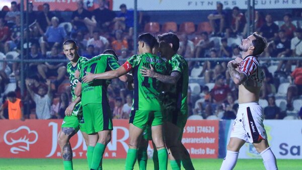 Libertad le propina una goleada histórica a San Lorenzo