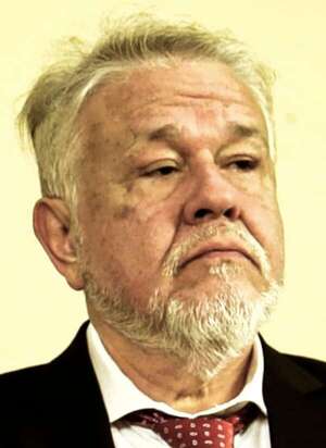 IPS ignoró alertas del MEF y usó dictamen “vencido” para pagos fuera de contrato  - Política - ABC Color