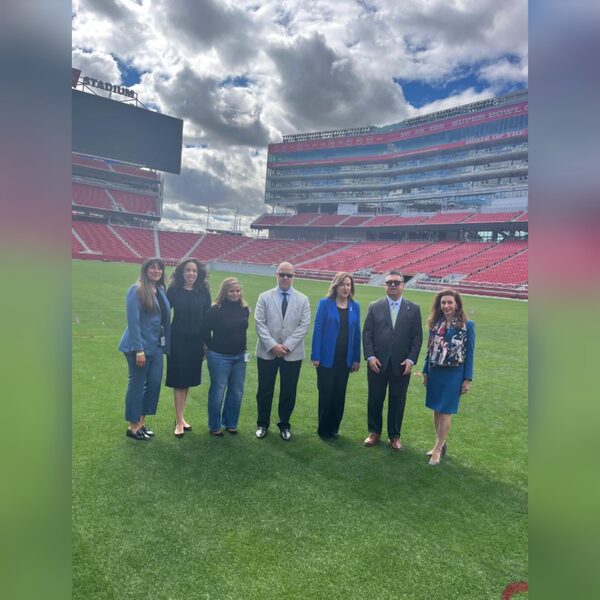 Popular / Embajador ya prepara camino para hinchas Albirrojos