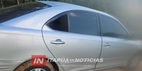 DELINCUENTES SE LLEVARON DINERO Y DOCUMENTOS DE UN VEHÍCULO