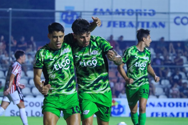 Goleada sin piedad: Libertad derrotó 7-0 a San Lorenzo - trece