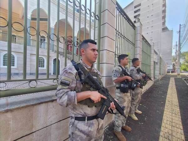 Policía refuerza seguridad en la Mezquita del Este por conflicto en Medio Oriente - ABC en el Este - ABC Color