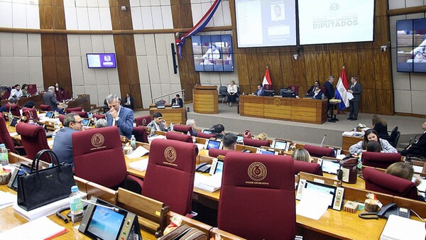 Parlamentarios debatirán sobre el uso de celus en los coles