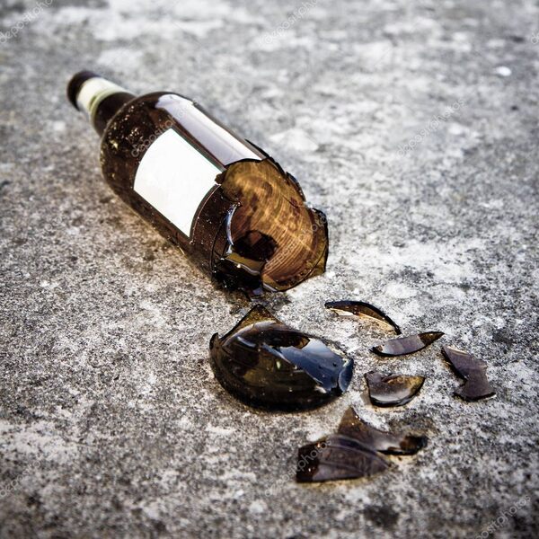 Confuso episodio entre jóvenes termina con corte con botella de vidrio y denuncia por violación a la intimidad en Encarnación