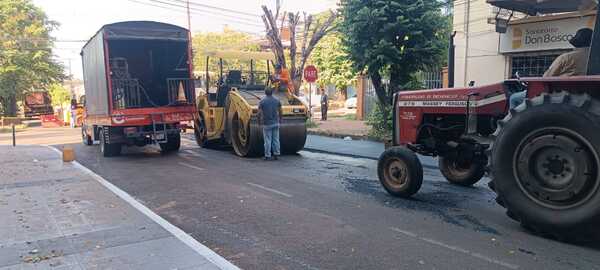 Encarnación avanza con el recapado asfáltico en calles del centro de la ciudad