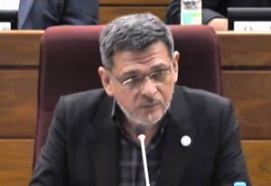 Denuncias por acoso sexual contra docente de Filosofía de la UNA - El Trueno