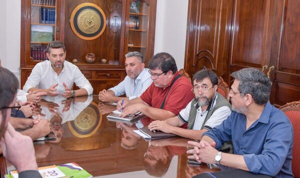 Con docentes, Alliana intenta lograr consenso sobre la Caja Fiscal - ADN Digital