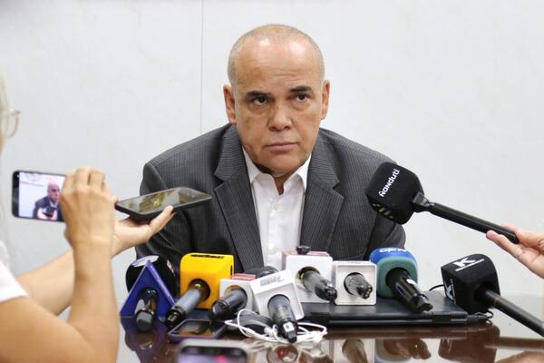 Acuerdo de ingreso de tropas de EE. UU. y pacto Mercosur-UE se tratarán vía adenda, dice Bachi Núñez