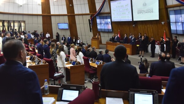 Diputados rechaza prórroga al IPS para presentar informe y avanza posible interpelación