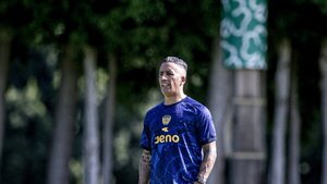 Lucas Barrios dejó de ser técnico del Sportivo Luqueño