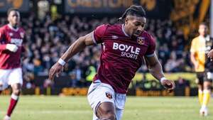 El West Ham prohíbe a Adama Traoré levantar pesas en el gimnasio