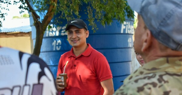 El desgaste de Marcos Benítez da oxígeno a Castro y reaviva la puja por Oviedo